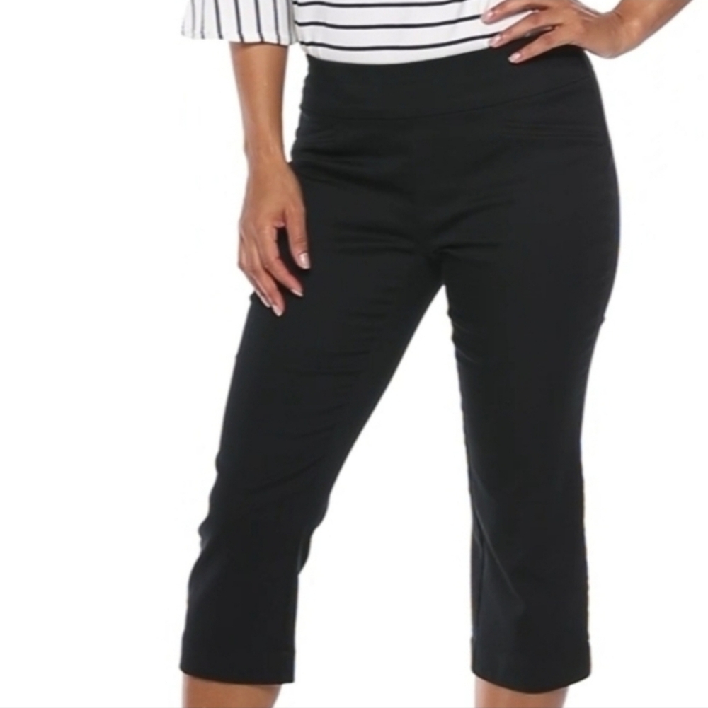 NWT Women's Croft and Barrow Midrise Capri, Black 18 Regular